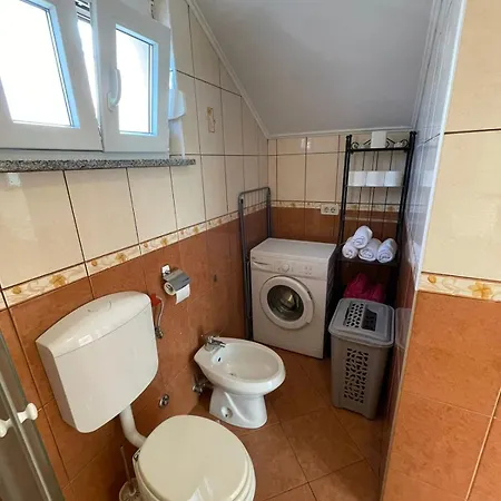 Pr Sterni - Hrvatini 187 *