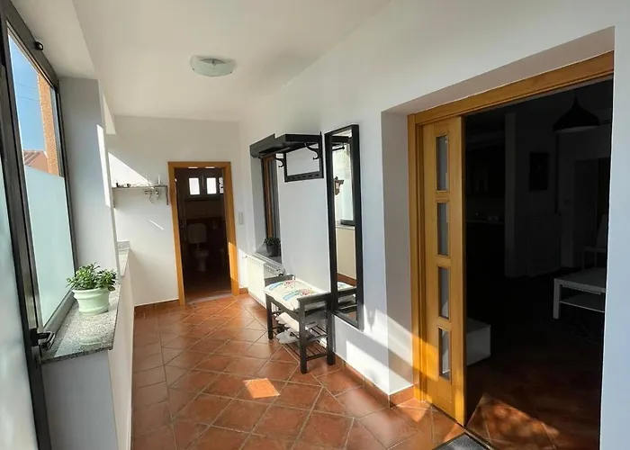 Daire Pr Sterni - Hrvatini 187