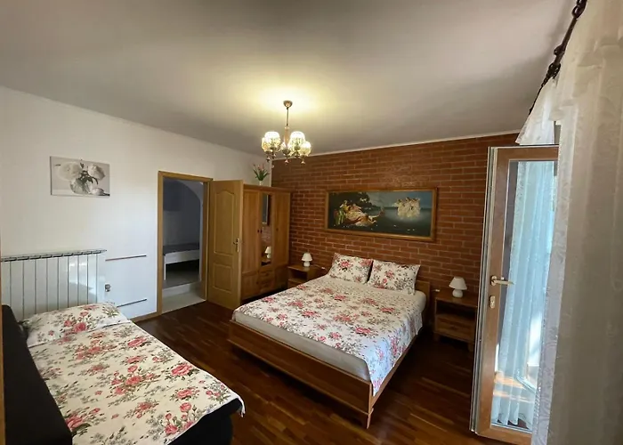 Daire Pr Sterni - Hrvatini 187 *